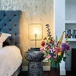 Luxurious Boutique In Center ベッド・アンド・ブレックファスト アムステルダム