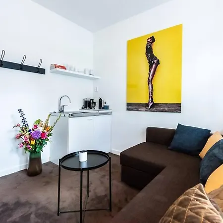 Luxurious Boutique In Center