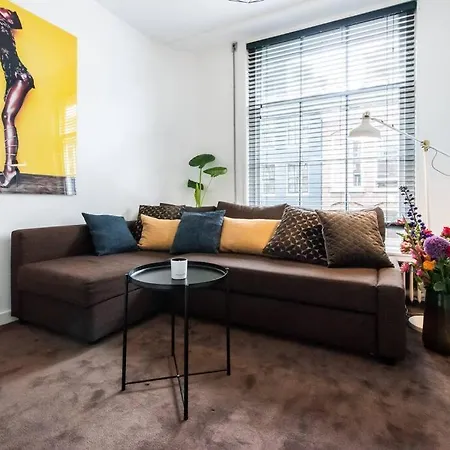 Luxurious Boutique In Center Couette-café *